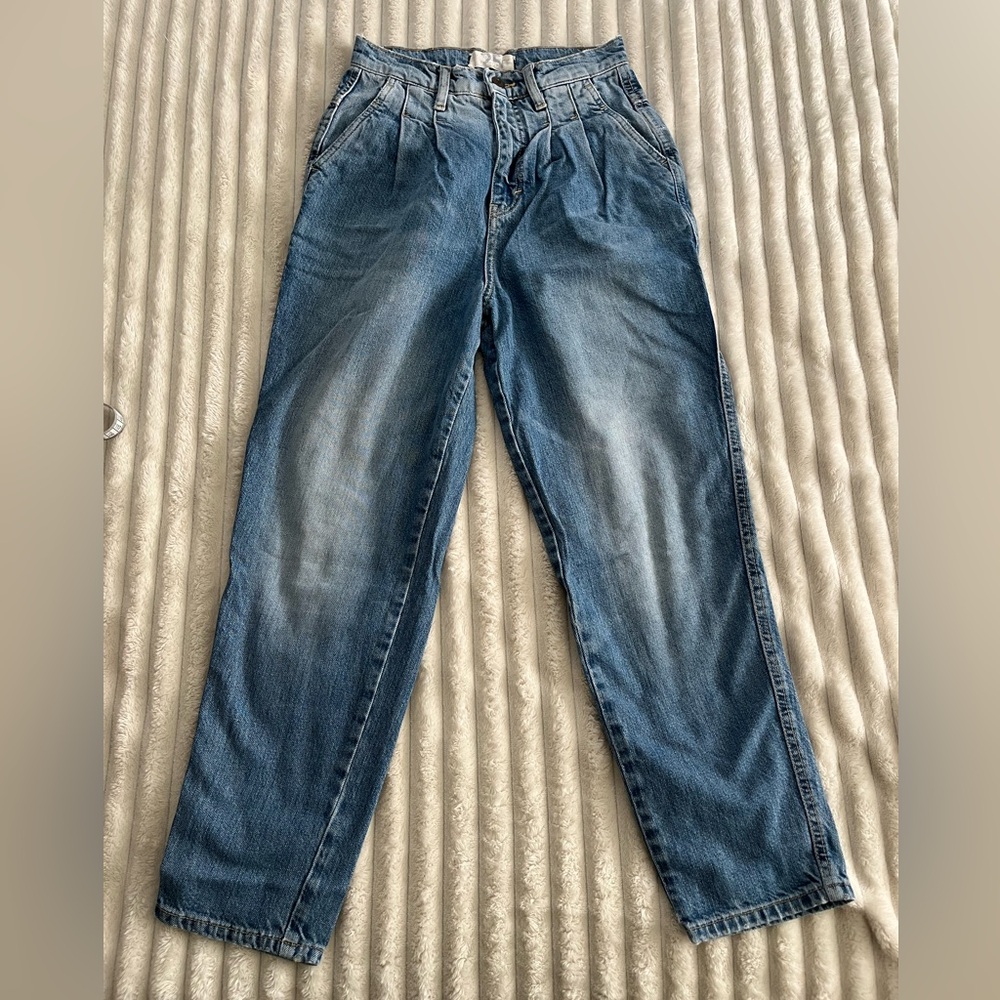 Free People ‘We The Free’ Faded Love Pleated Jean • 25